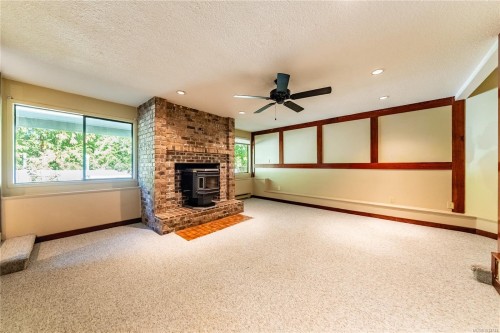 3521 Fairview Dr, Nanaimo, BC 