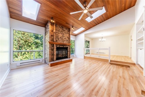 3521 Fairview Dr, Nanaimo, BC 