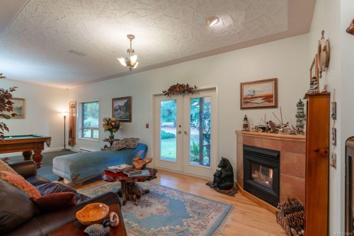 5895 River Rd, Port Alberni, BC 