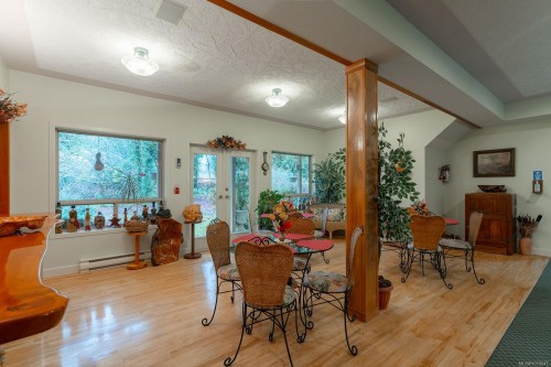 5895 River Rd, Port Alberni, BC 