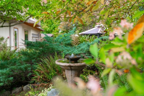 5895 River Rd, Port Alberni, BC 