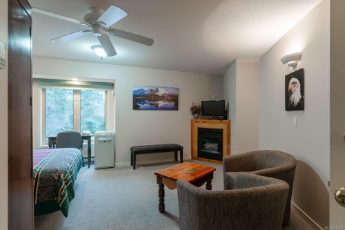 5895 River Rd, Port Alberni, BC 