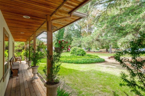 5895 River Rd, Port Alberni, BC 