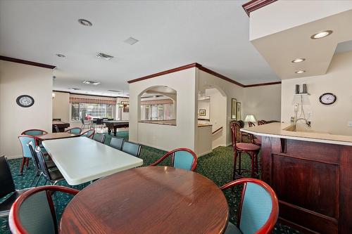 103-980 Glenwood Avenue, Kelowna, BC - Indoor Photo Showing Dining Room
