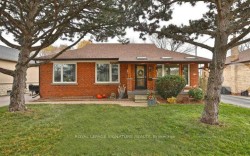83 Hammond Road  Mississauga, ON L5M 2A3