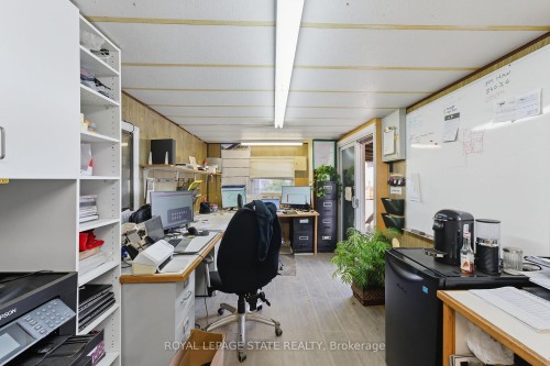 338 Trinity Church Road, Hamilton, ON 