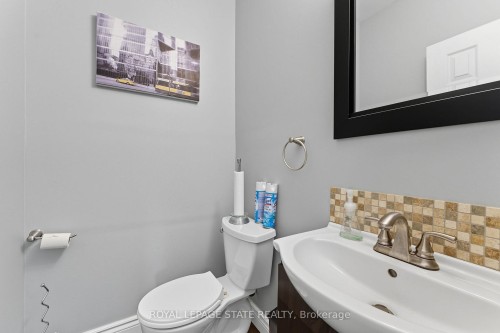 338 Trinity Church Road, Hamilton, ON 