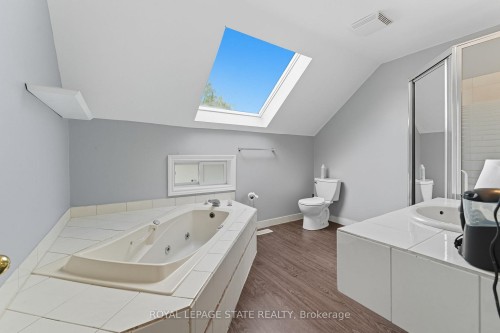 338 Trinity Church Road, Hamilton, ON 