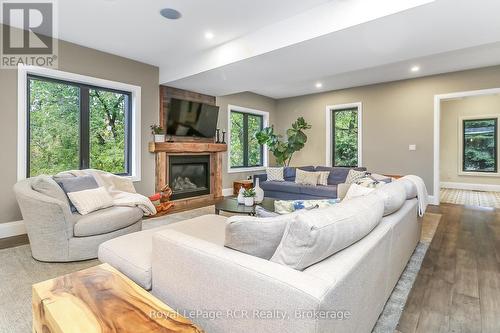 3 Holly Court, Collingwood, ON - Indoor Photo Showing Living Room With Fireplace