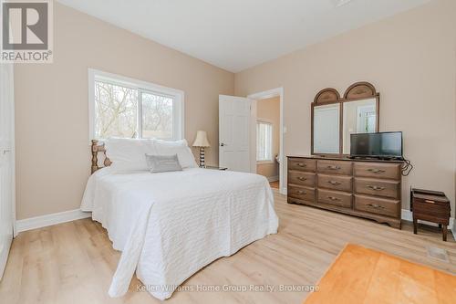 196 Eastern Avenue, Halton Hills (Ac Acton), ON - Indoor Photo Showing Bedroom