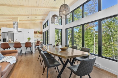 Salle à manger - 31 Ch. De L'Altitude, Saint-Côme, QC - Indoor Photo Showing Dining Room