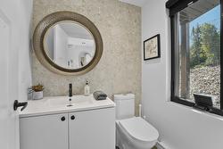 Powder room - 
