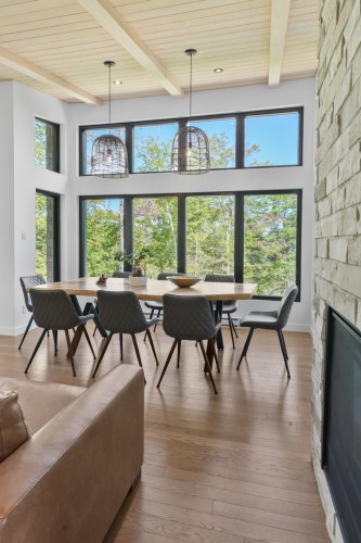 Salle à manger - 31 Ch. De L'Altitude, Saint-Côme, QC - Indoor With Fireplace