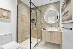 Ensuite bathroom - 