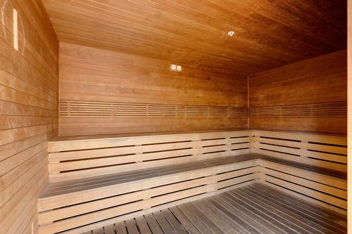 Sauna - 2303-1050 Rue Drummond, Montréal (Ville-Marie), QC - Indoor Photo Showing Other Room