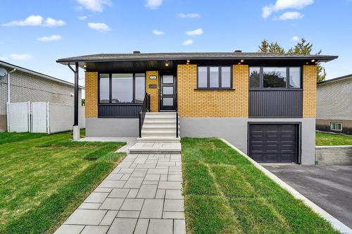 453 93e Avenue  Laval (Chomedey), QC H7W 3R4