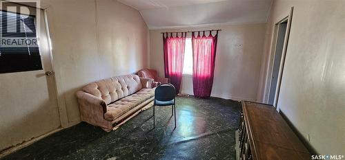 121 4Th Avenue E, Kelvington, SK - Indoor Photo Showing Other Room
