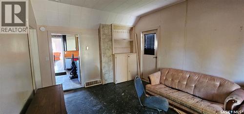 121 4Th Avenue E, Kelvington, SK - Indoor
