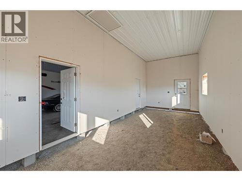 6619 Highway 97A Highway N, Enderby, BC - Indoor Photo Showing Other Room