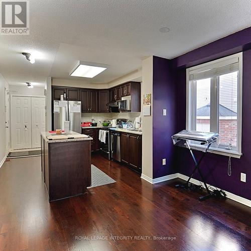 6 - 251 Keltie Private, Ottawa, ON - Indoor Photo Showing Kitchen