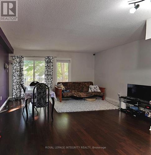 6 - 251 Keltie Private, Ottawa, ON - Indoor Photo Showing Living Room