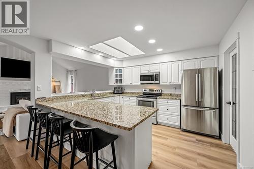 931 Crown Isle Dr, Courtenay, BC - Indoor Photo Showing Kitchen With Upgraded Kitchen