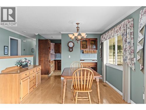 8804 Fitzmaurice Lane, Vernon, BC - Indoor Photo Showing Dining Room