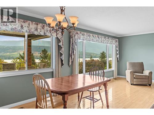 8804 Fitzmaurice Lane, Vernon, BC - Indoor Photo Showing Dining Room