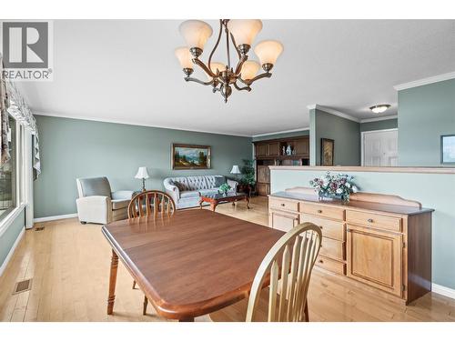 8804 Fitzmaurice Lane, Vernon, BC - Indoor Photo Showing Dining Room