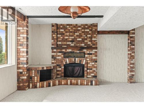 8804 Fitzmaurice Lane, Vernon, BC - Indoor With Fireplace