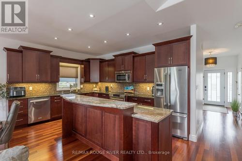 145 Homewood Avenue, Trent Hills, ON - Indoor Photo Showing Kitchen With Upgraded Kitchen