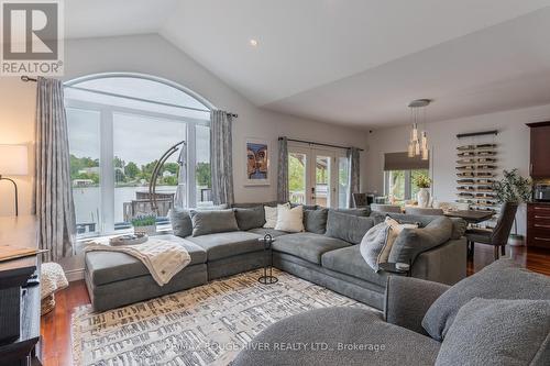 145 Homewood Avenue, Trent Hills, ON - Indoor Photo Showing Living Room