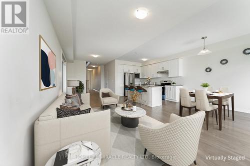 64 Phoenix Boulevard, Barrie, ON - Indoor