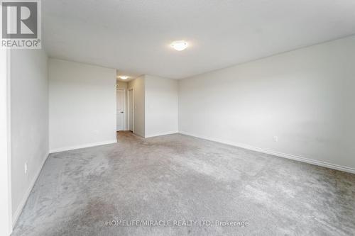 64 Phoenix Boulevard, Barrie, ON - Indoor Photo Showing Other Room