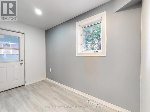 11 Maple Street, Oshawa, ON - Indoor Photo Showing Other Room