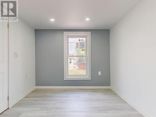 11 Maple Street, Oshawa, ON - Indoor Photo Showing Other Room