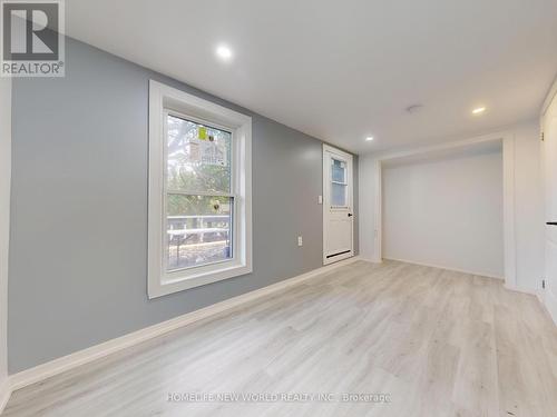 11 Maple Street, Oshawa, ON - Indoor Photo Showing Other Room