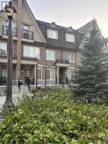 33 - 181 PARKTREE DRIVE  Vaughan, ON L6A 5B1