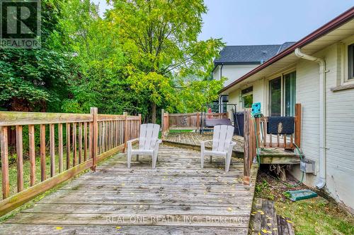 398 Tennyson Drive, Oakville, ON - Outdoor