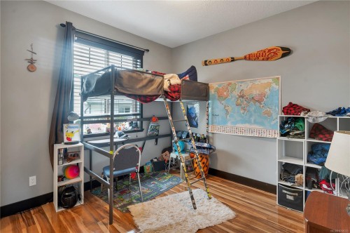 111 Petersen Rd South, Campbell River, BC 