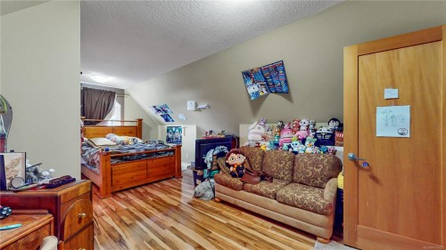 111 Petersen Rd South, Campbell River, BC 