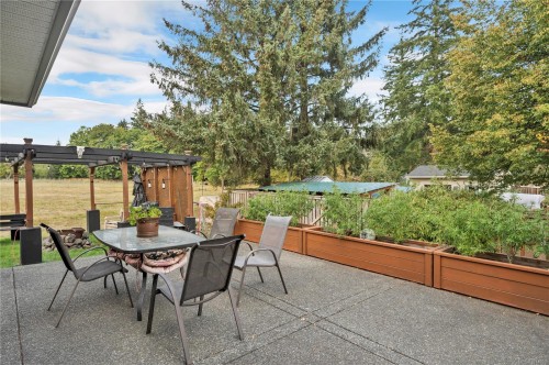 111 Petersen Rd South, Campbell River, BC 