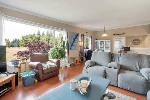 111 Petersen Rd South, Campbell River, BC 