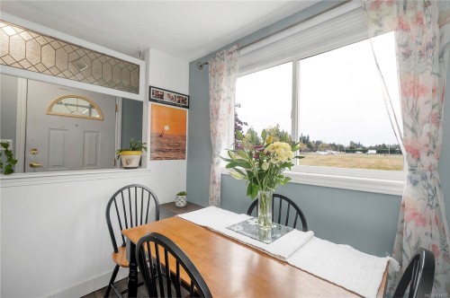 111 Petersen Rd South, Campbell River, BC 