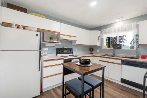 111 Petersen Rd South, Campbell River, BC 