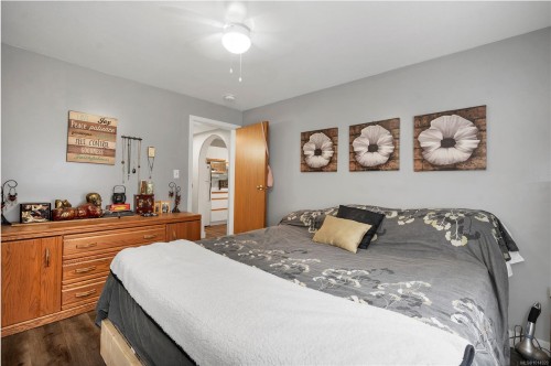 111 Petersen Rd South, Campbell River, BC 