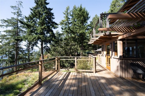 124 Margaret Ave, Salt Spring, BC 