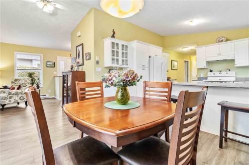 69-7570 Tetayut Rd, Central Saanich, BC 