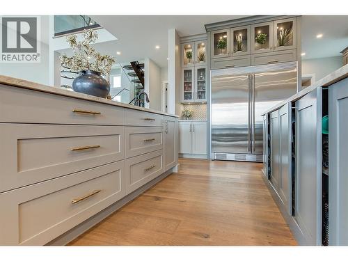 1612 Vincent Place, Kelowna, BC - Indoor