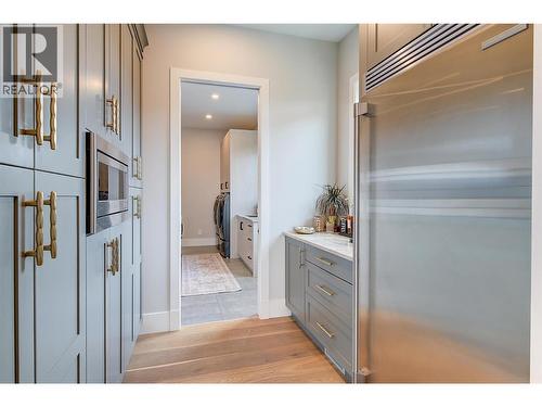 1612 Vincent Place, Kelowna, BC - Indoor Photo Showing Other Room